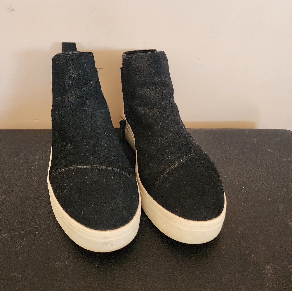 Tom's Black Suede Ankle Boots